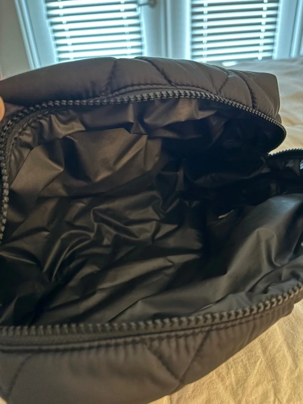 Vera Bradley Black Featherweight Large Cosmetic Toiletry Travel Bag